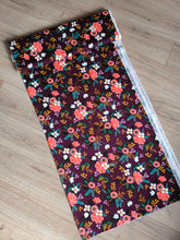 Charger l'image dans la galerie, Popeline de Rayonne Garden Party - Lie de Vin - Rifle Paper