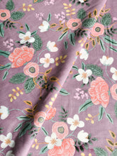 Charger l'image dans la galerie, Popeline de Rayonne Garden Party - Lie de Vin - Rifle Paper