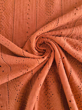 Charger l'image dans la galerie, Broderie Anglaise