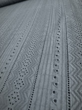 Charger l'image dans la galerie, Broderie Anglaise