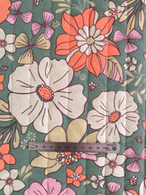 Charger l'image dans la galerie, Matelassé Maxi Flowers - Vert