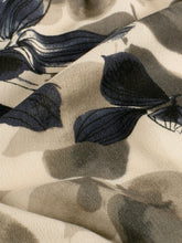 Charger l'image dans la galerie, Borken Crêpe Maxi Fleurs