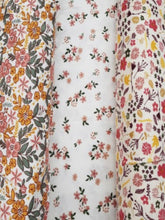Charger l'image dans la galerie, Jersey Gratté Fleuri - 3 motifs
