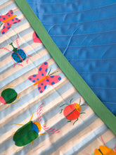 Charger l'image dans la galerie, Matelassé Insectes