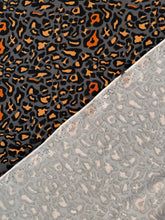 Charger l'image dans la galerie, Jersey Viscose Panthère