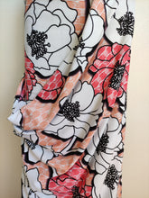 Charger l'image dans la galerie, Jersey Très Grosses Fleurs Stylisées 70's sur Fond Blanc