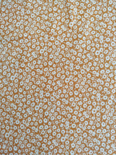 Charger l'image dans la galerie, Viscose Petites Fleurs sur fond Ocre