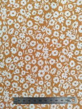Charger l'image dans la galerie, Viscose Petites Fleurs sur fond Ocre