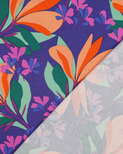 Charger l'image dans la galerie, Viscose Rosella Flowers
