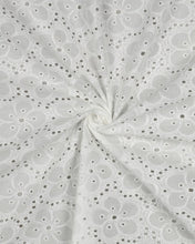 Charger l'image dans la galerie, Voile de Coton Brodé

